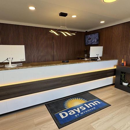 Days Inn By Wyndham Ridgecrest Near China Lake Naval Station Exterior photo